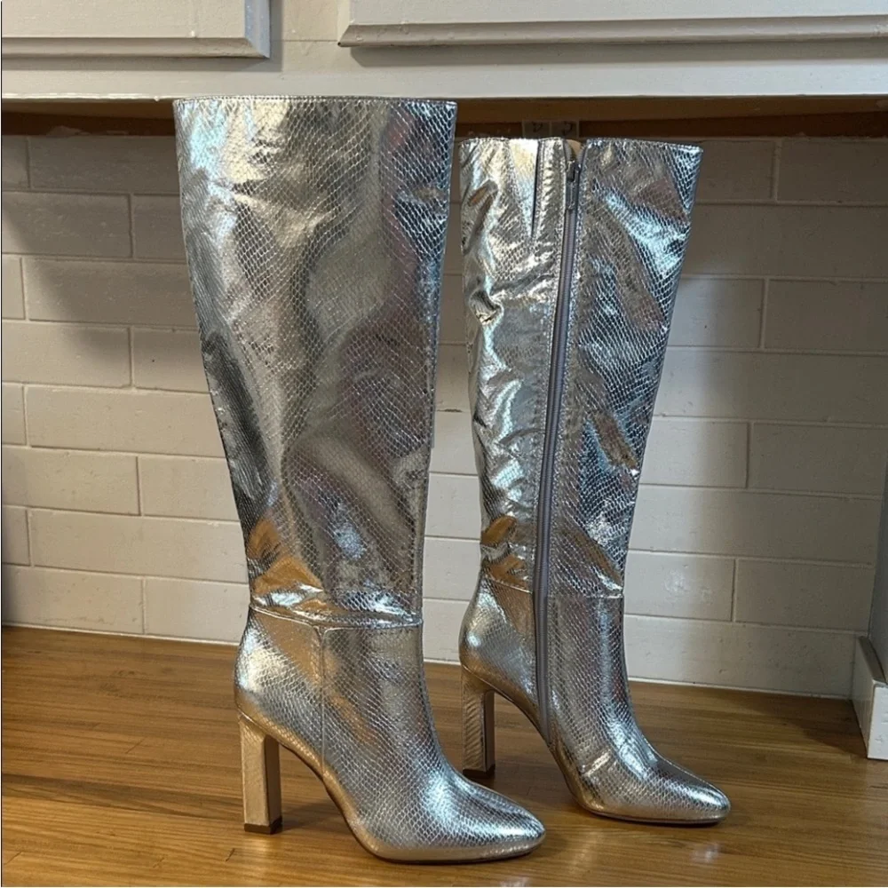 Jessica Simpson shiny metallic